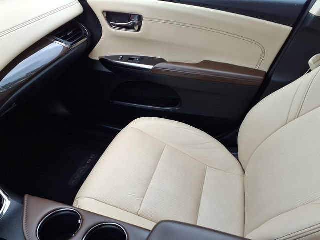Used 2014 Toyota Avalon Limited FWD image 16