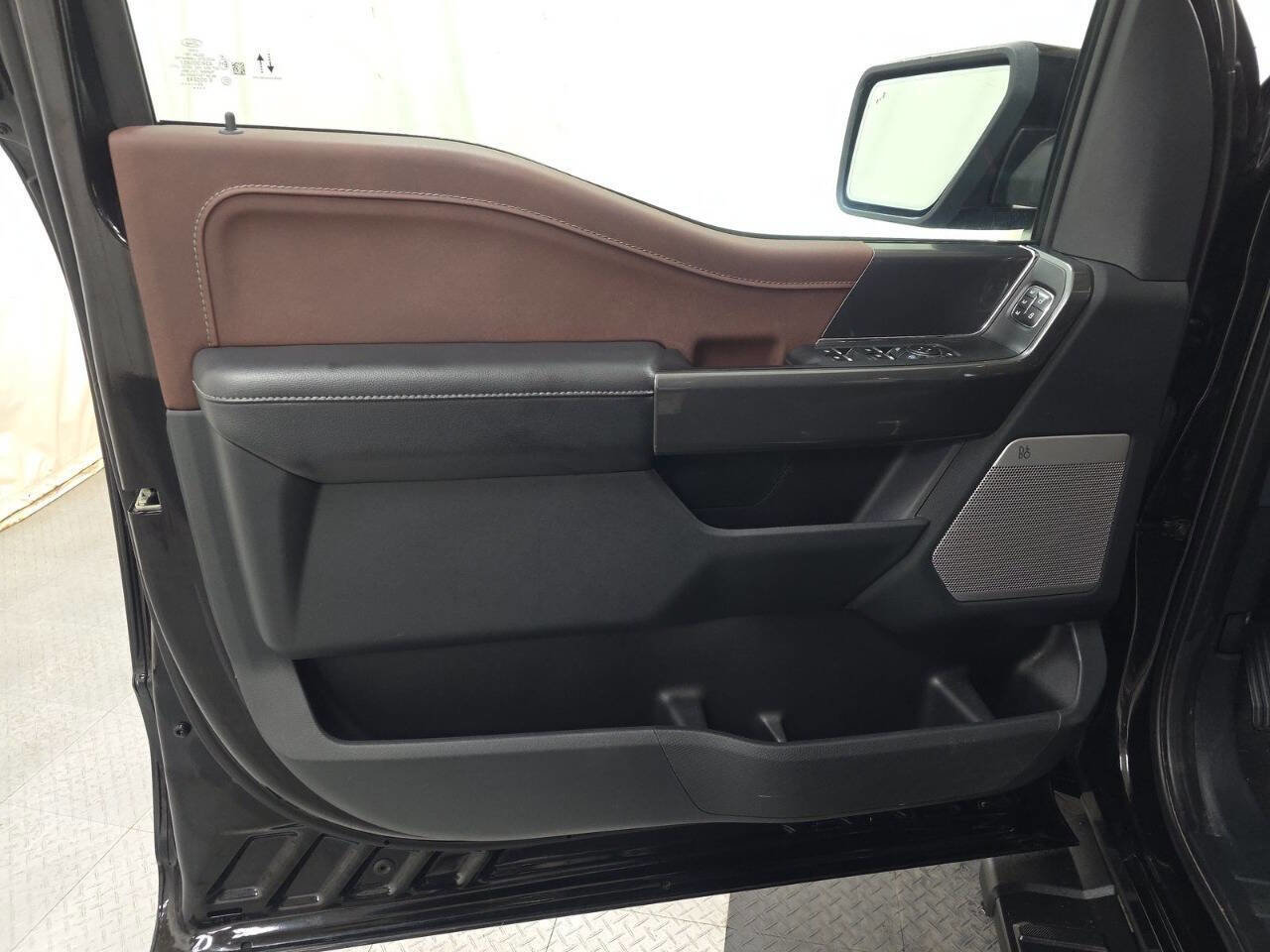 Used 2023 Ford F150 Lariat image 14
