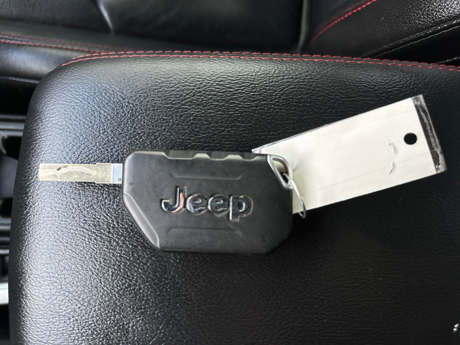 Used 2022 Jeep Gladiator Rubicon w/ LED Lighting Group AWD/4WD image 33