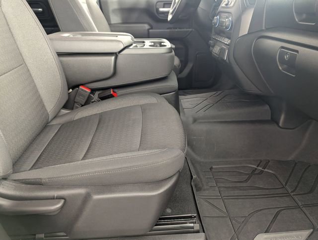 Certified 2025 Chevrolet Silverado 2500 Custom w/ Custom Value Package image 31