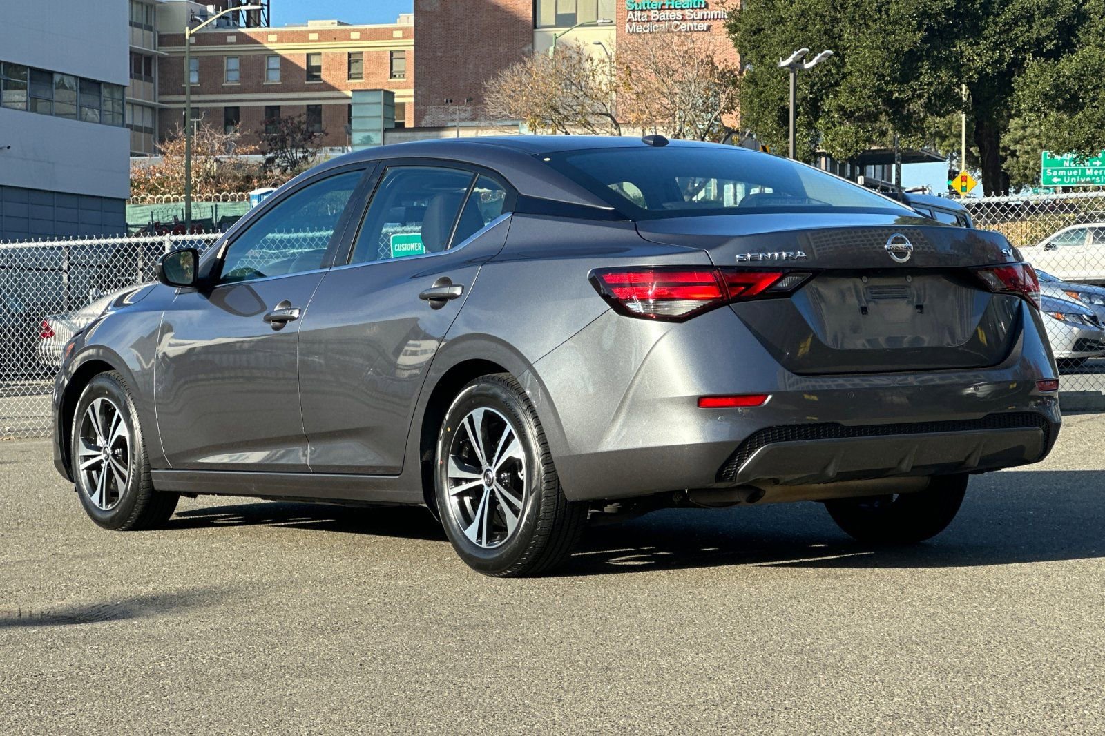 Used 2023 Nissan Sentra SV image 6