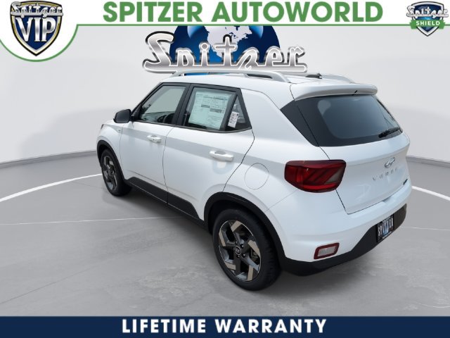 New 2026 Hyundai Venue SEL FWD image 11