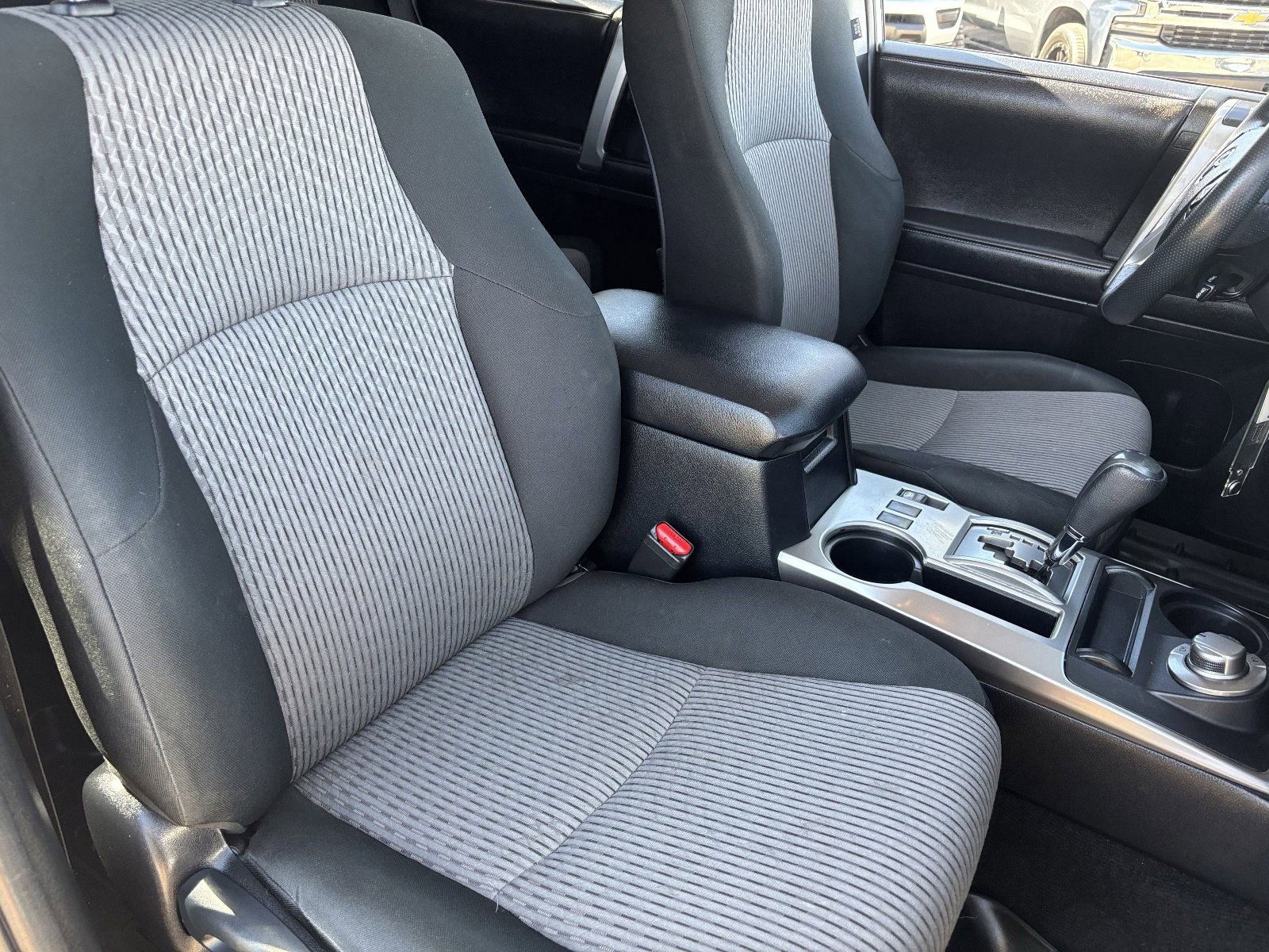 Used 2019 Toyota 4Runner SR5 AWD/4WD image 11