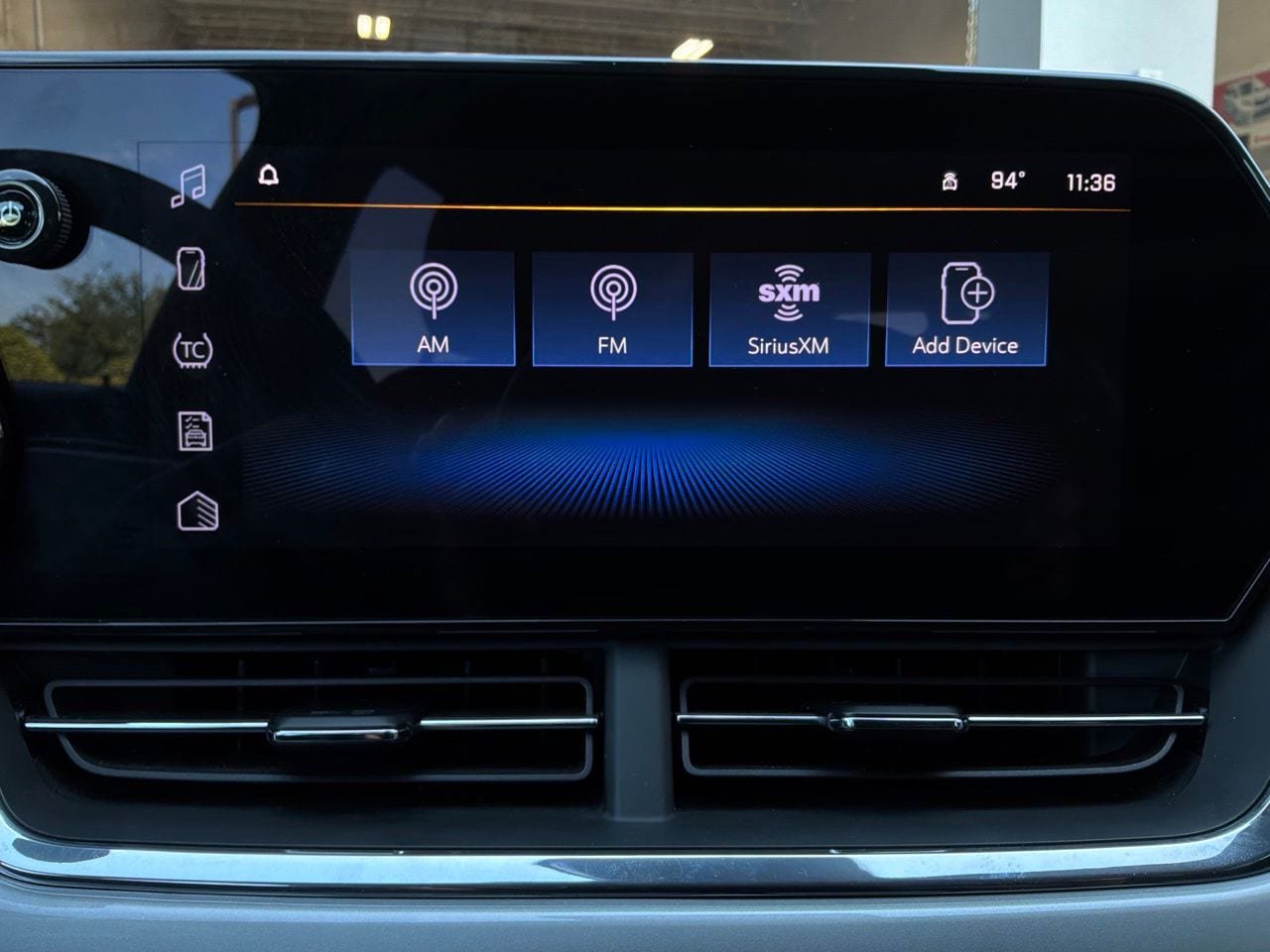 Used 2025 Chevrolet Trax LT FWD image 33