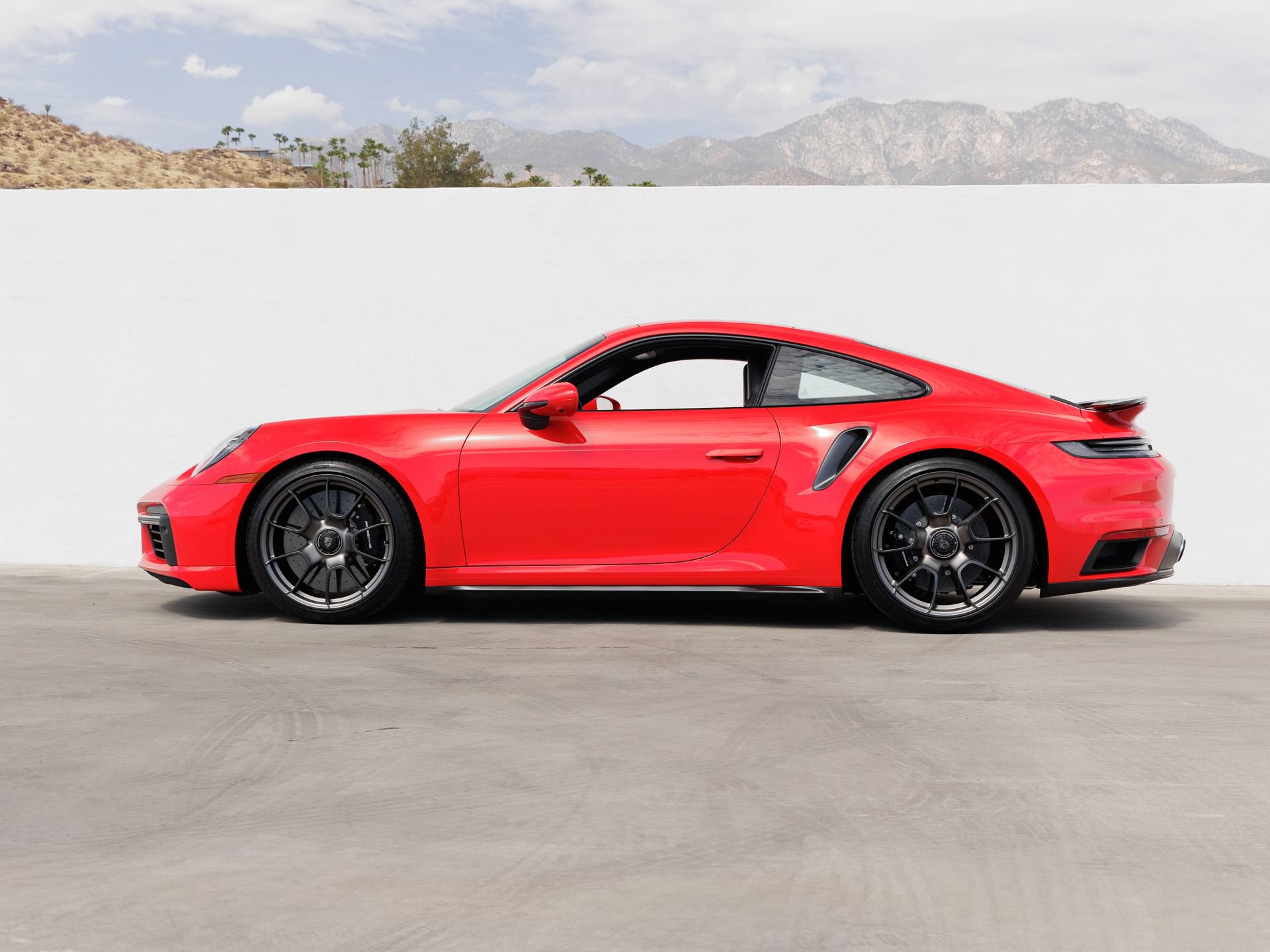 Certified 2025 Porsche 911 Turbo S AWD/4WD image 2