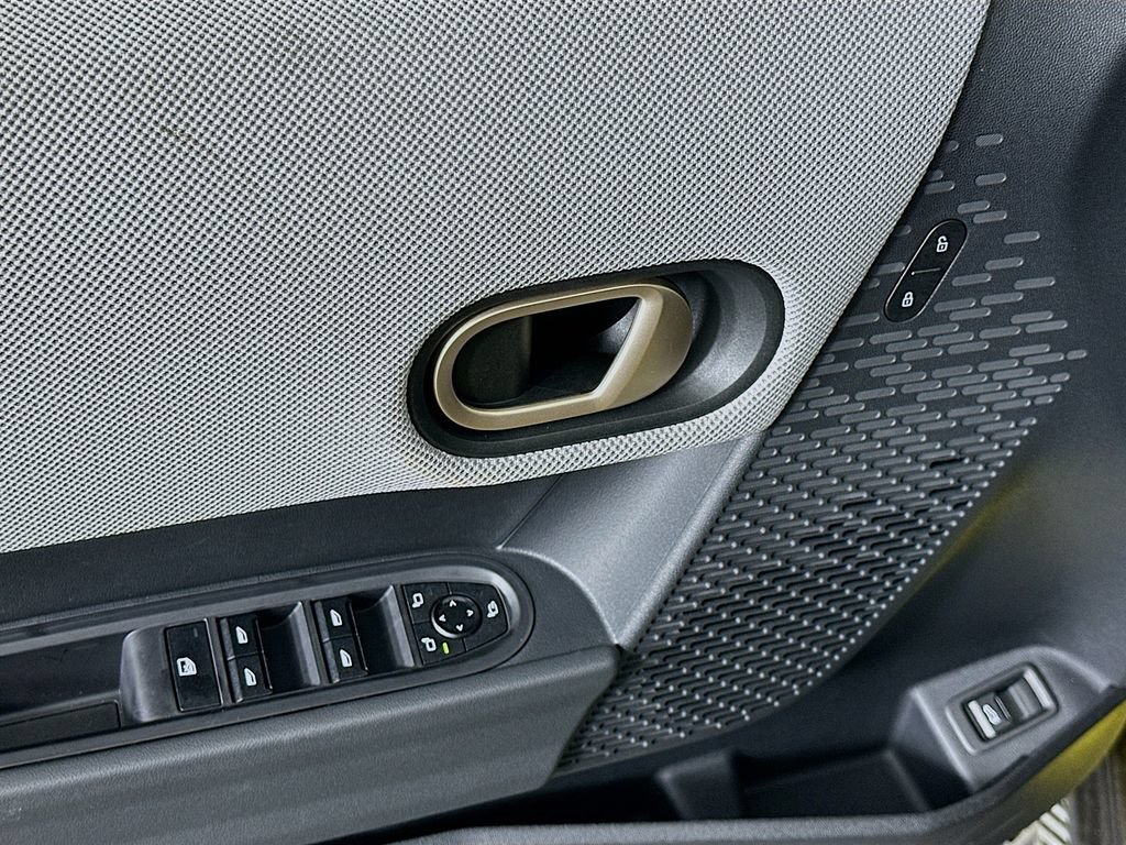 Certified 2025 MINI Cooper S FWD image 19
