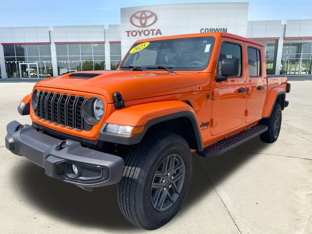 Used 2025 Jeep Gladiator Sport AWD/4WD image 7