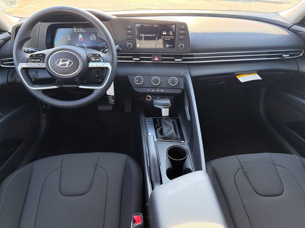 New 2026 Hyundai Elantra SE image 22