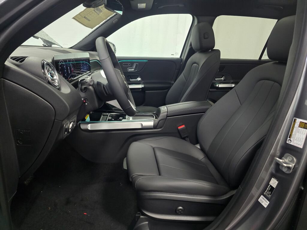 New 2026 Mercedes-Benz GLB 250 4MATIC image 13