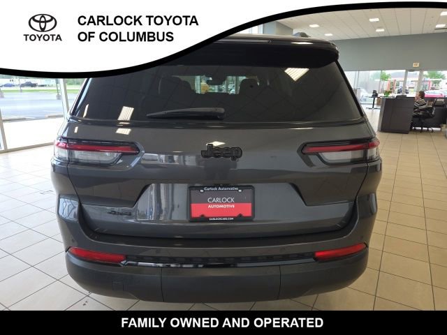 Used 2023 Jeep Grand Cherokee L Laredo AWD/4WD image 8