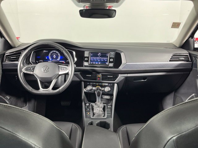 Used 2024 Volkswagen Jetta SE FWD image 11