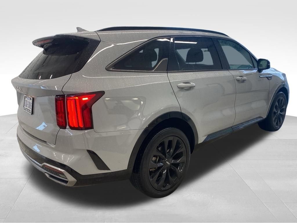Used 2023 Kia Sorento SX image 11