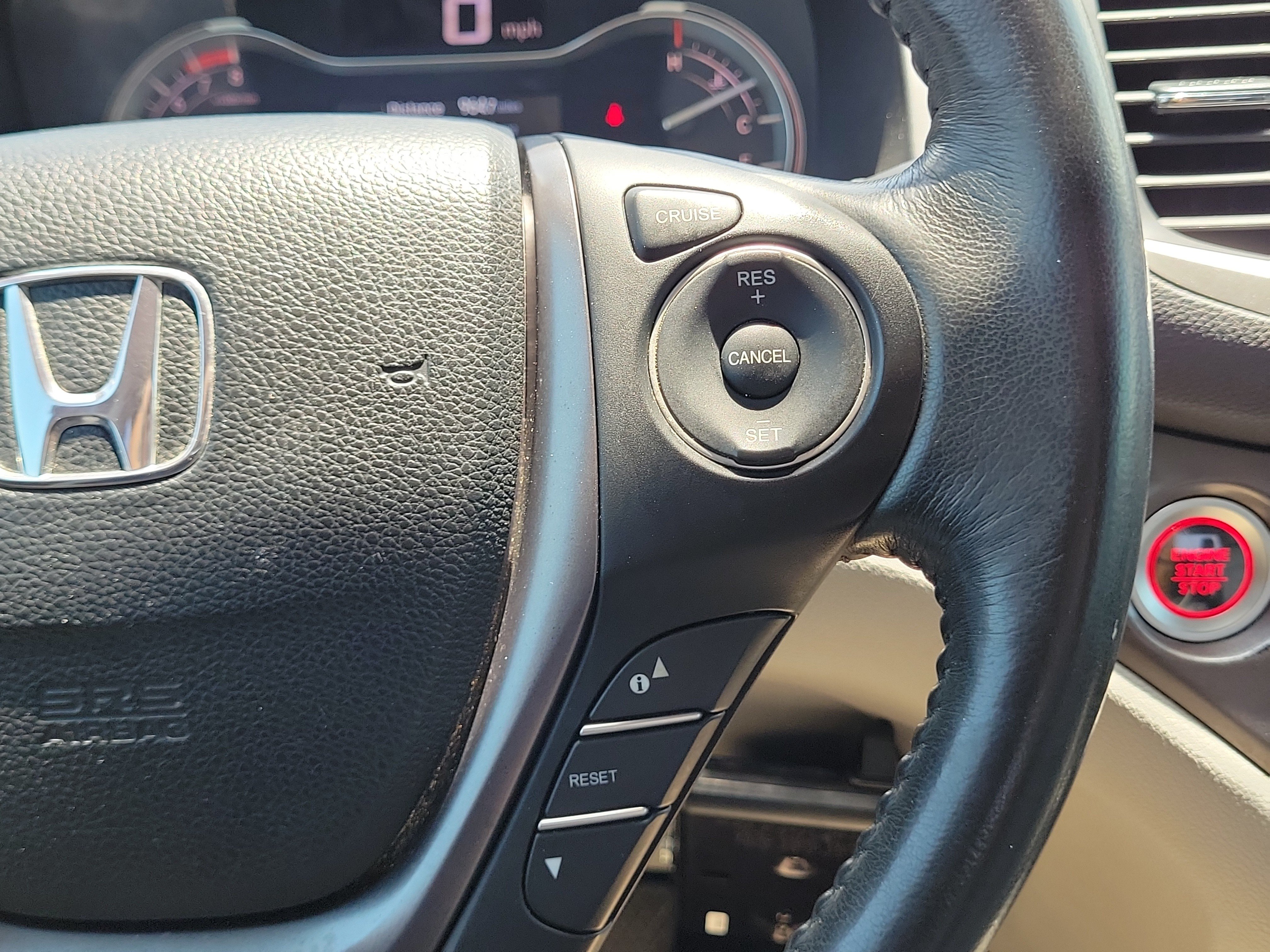 Certified 2017 Honda Ridgeline RTL-T image 30