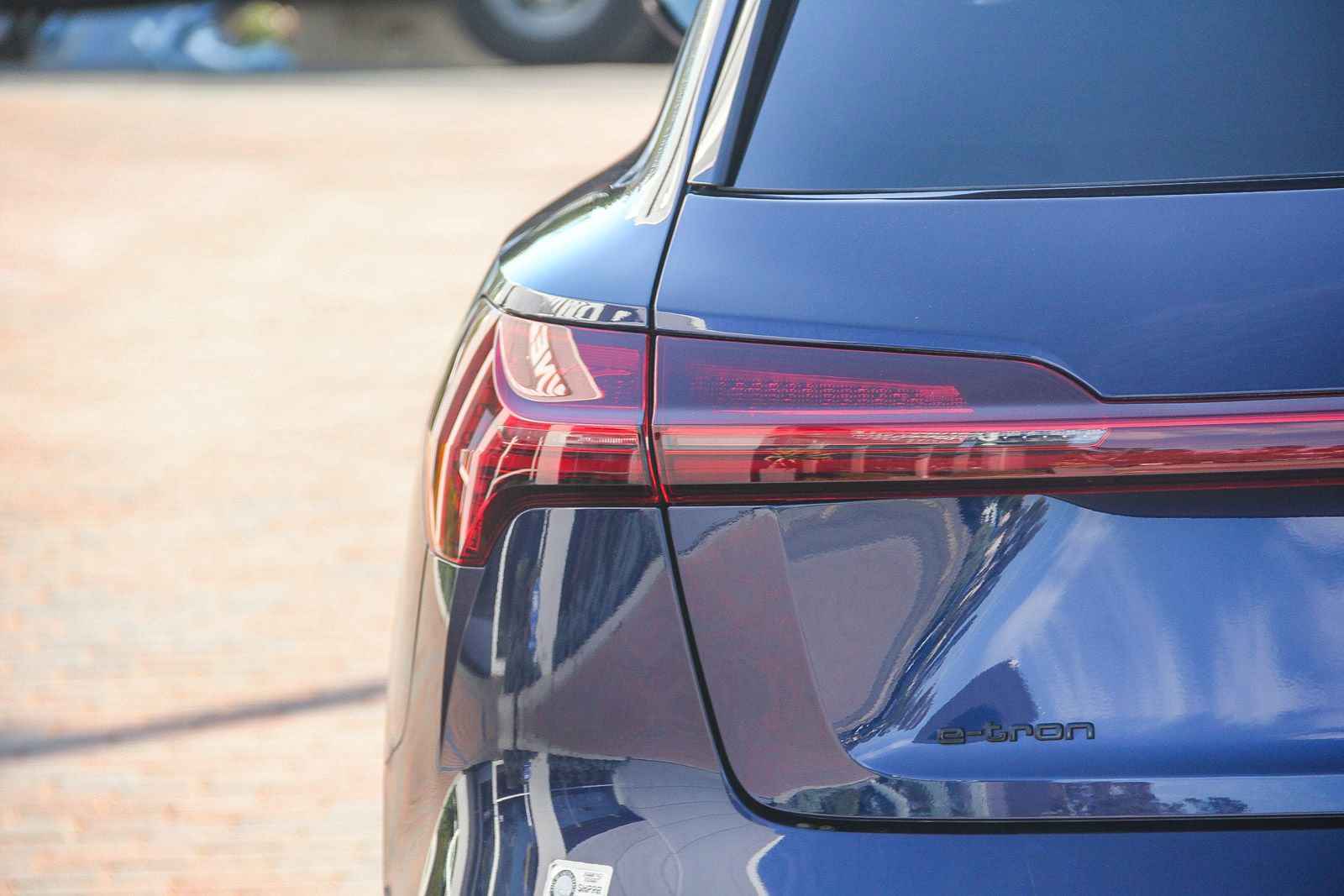 Certified 2022 Audi e-tron Premium w/ Convenience Plus Package image 10