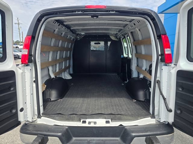 Used 2024 GMC Savana 2500 w/ Driver Convenience Package RWD image 26
