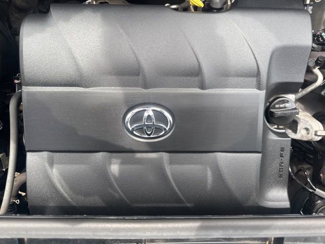 Used 2015 Toyota Sienna LE FWD image 54