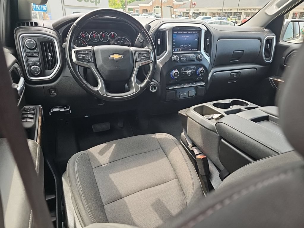 Used 2021 Chevrolet Silverado 1500 LT AWD/4WD image 19