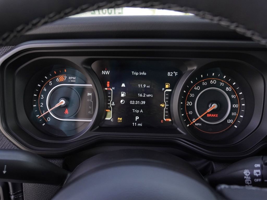 New 2026 Jeep Wrangler Unlimited Rubicon AWD/4WD image 13