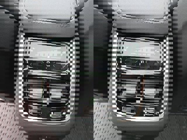 New 2026 Volvo XC90 T8 Ultra w/ Protection Package image 19