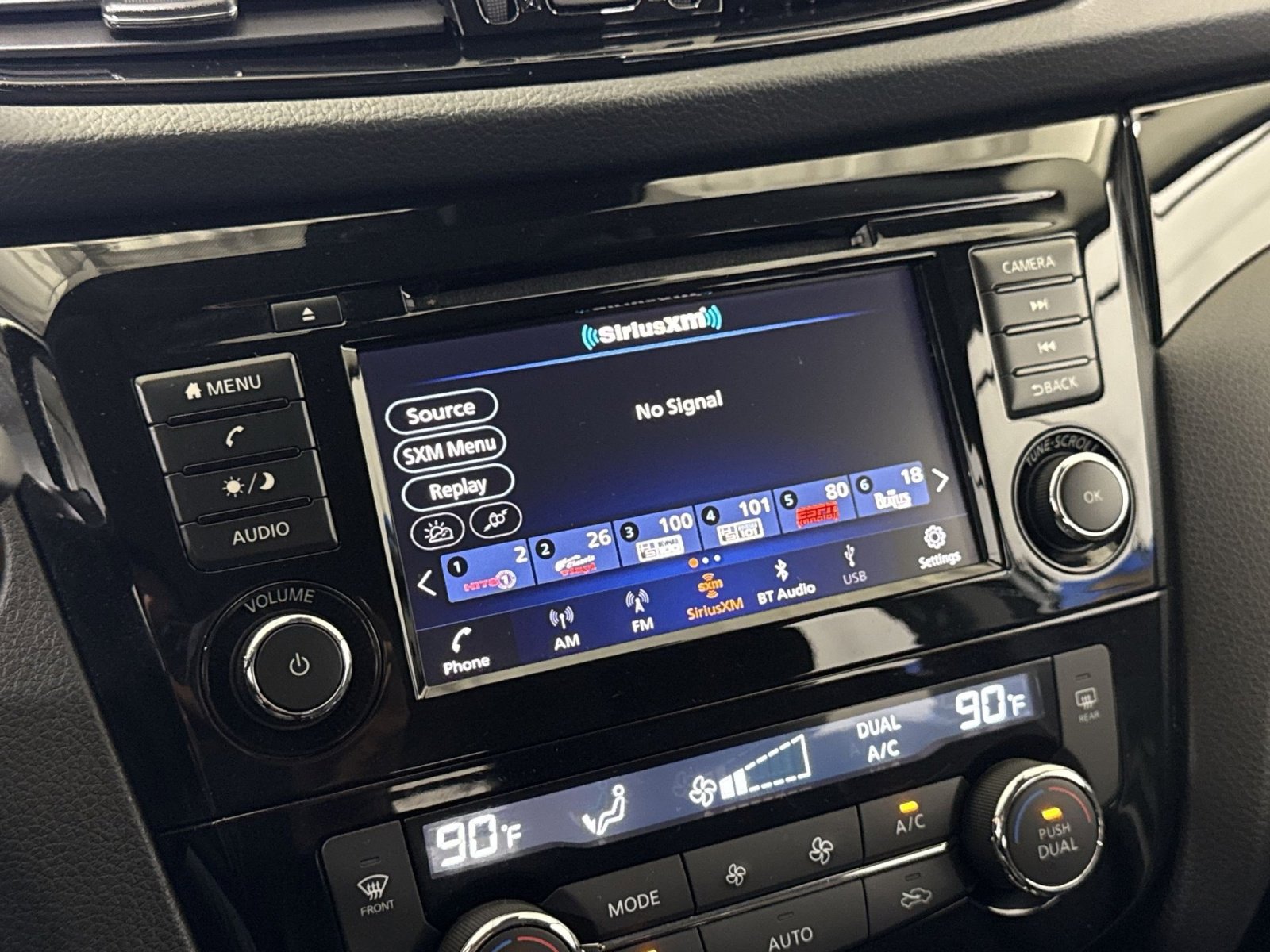 Used 2022 Nissan Rogue Sport SV image 26