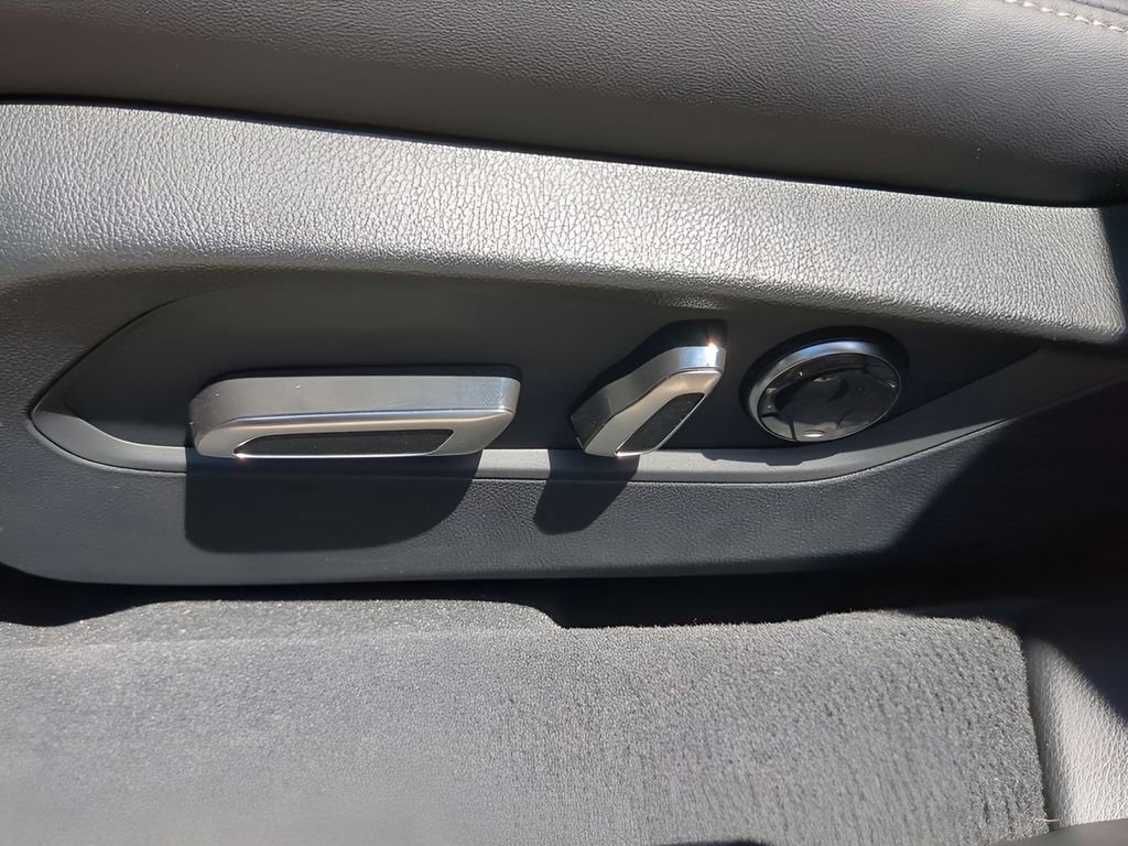 New 2025 Acura TLX w/ Technology Package image 19