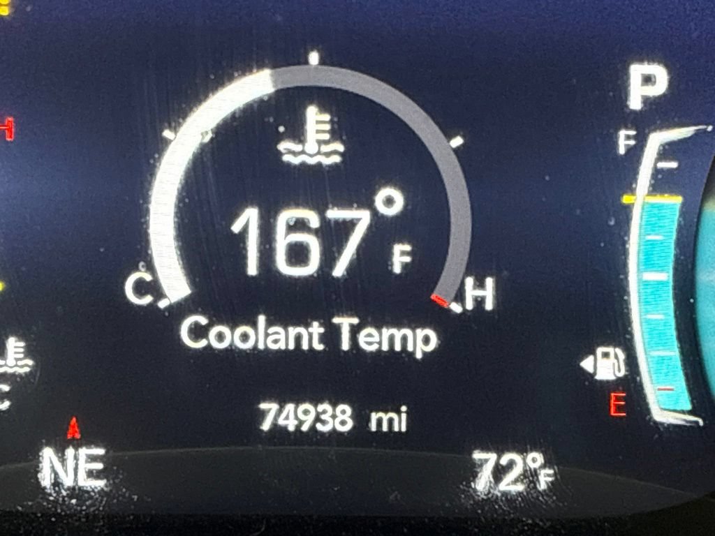 Used 2020 Chrysler Pacifica Limited FWD image 12