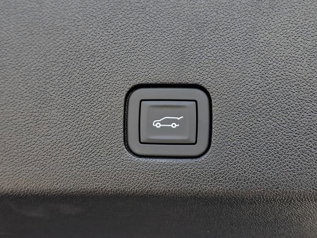 Certified 2025 Cadillac XT6 Premium Luxury w/ LPO, Floor Liner Package image 29