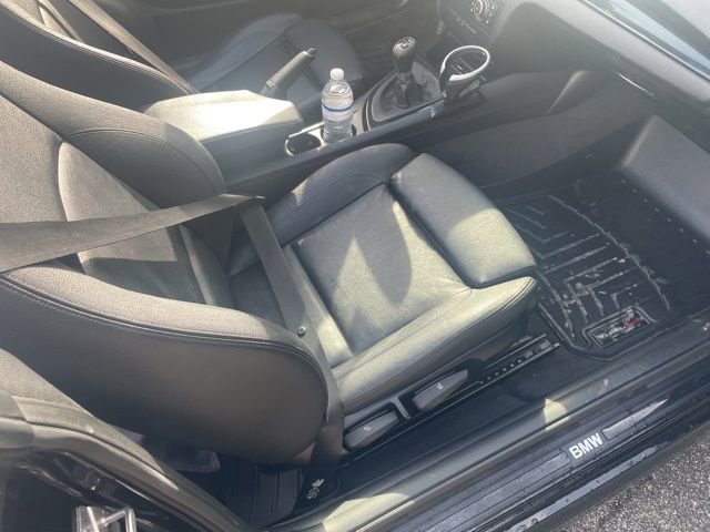 Used 2011 BMW 135i Convertible image 23
