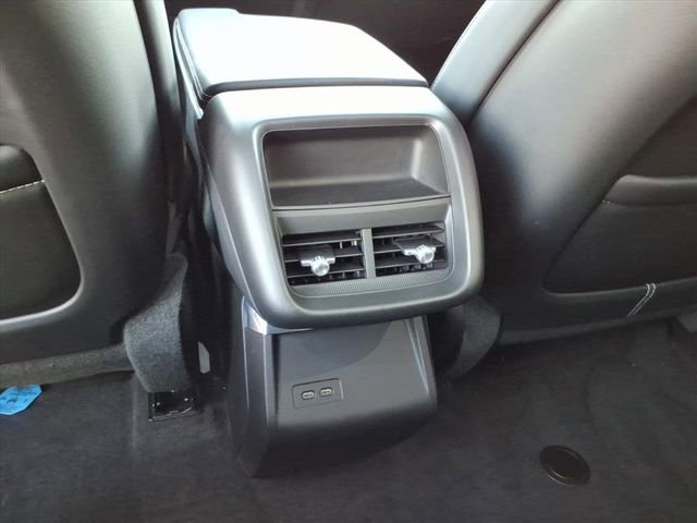 Certified 2024 Cadillac Lyriq Luxury image 15