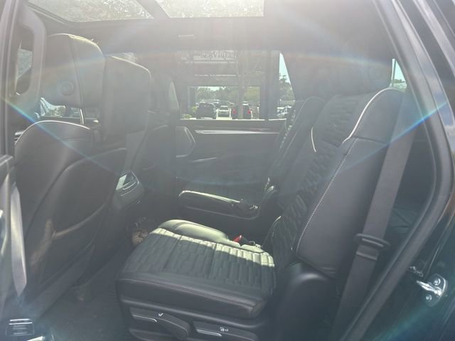 Used 2025 Cadillac Escalade Sport Platinum w/ LPO, Floor Liner Package AWD/4WD image 5