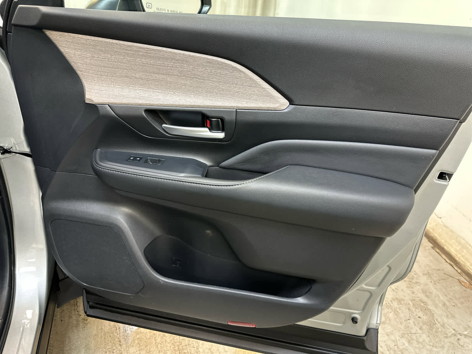 Used 2024 Toyota Grand Highlander Platinum image 32