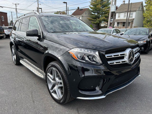 Used 2018 Mercedes-Benz GLS 550 4MATIC image 2