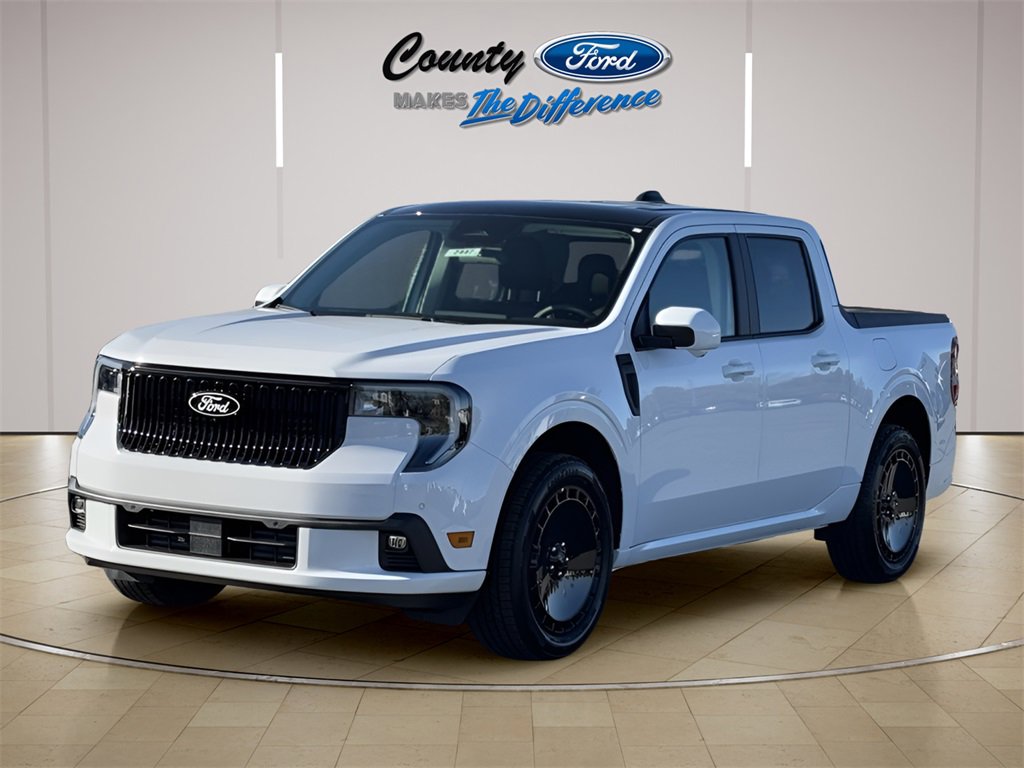 New 2025 Ford Maverick Lobo image 2