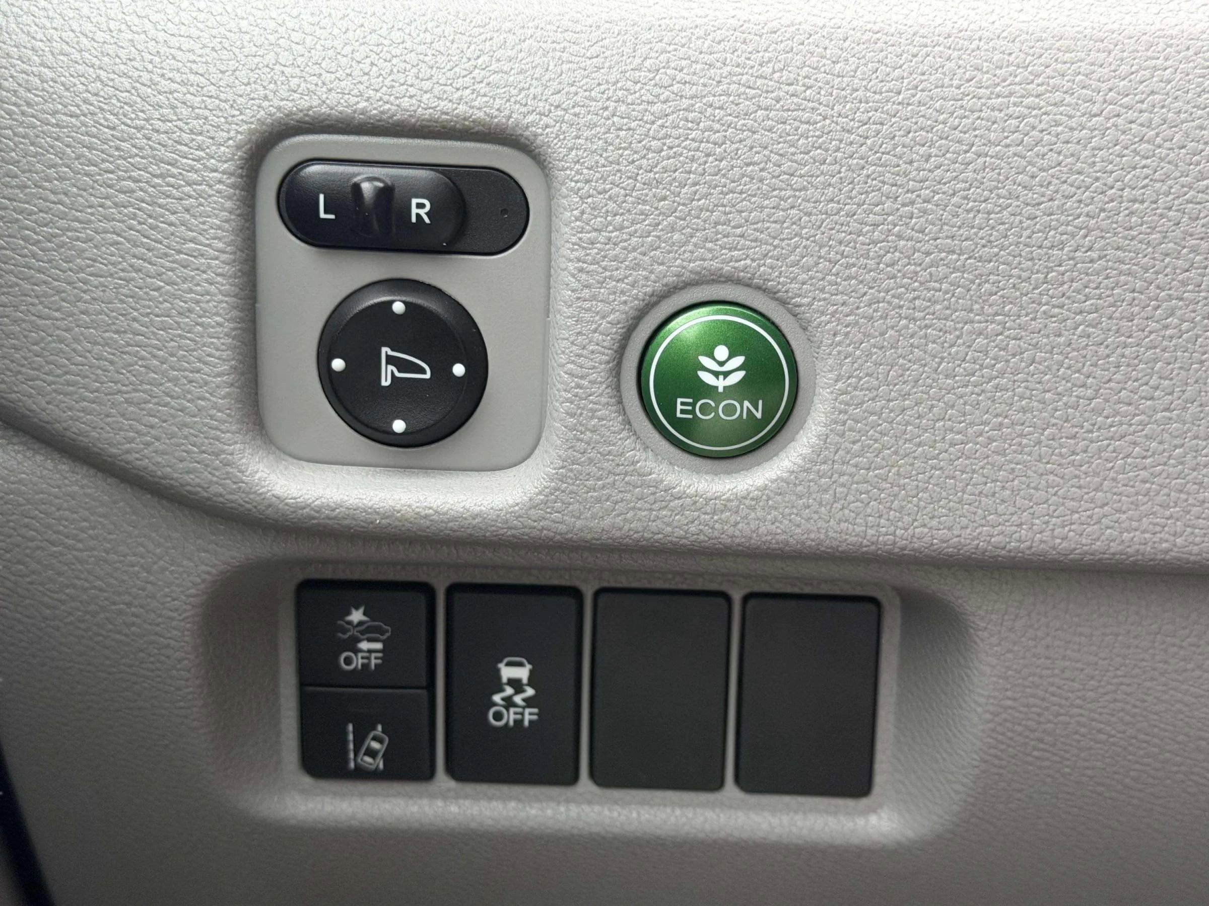 Used 2019 Honda Pilot LX image 35