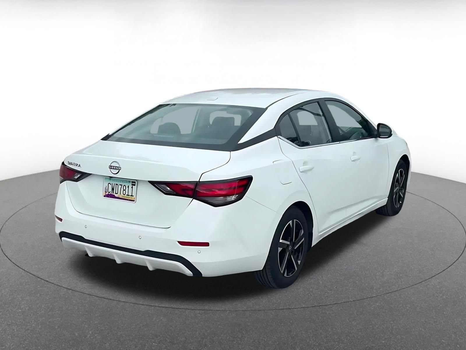 Used 2025 Nissan Sentra SV FWD image 14