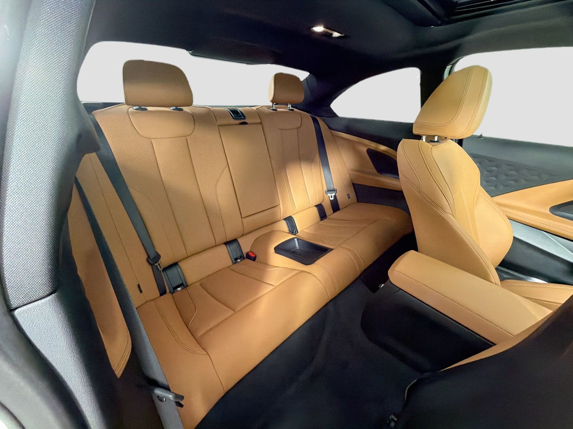 Used 2025 BMW 230i xDrive Coupe w/ Premium Package image 27