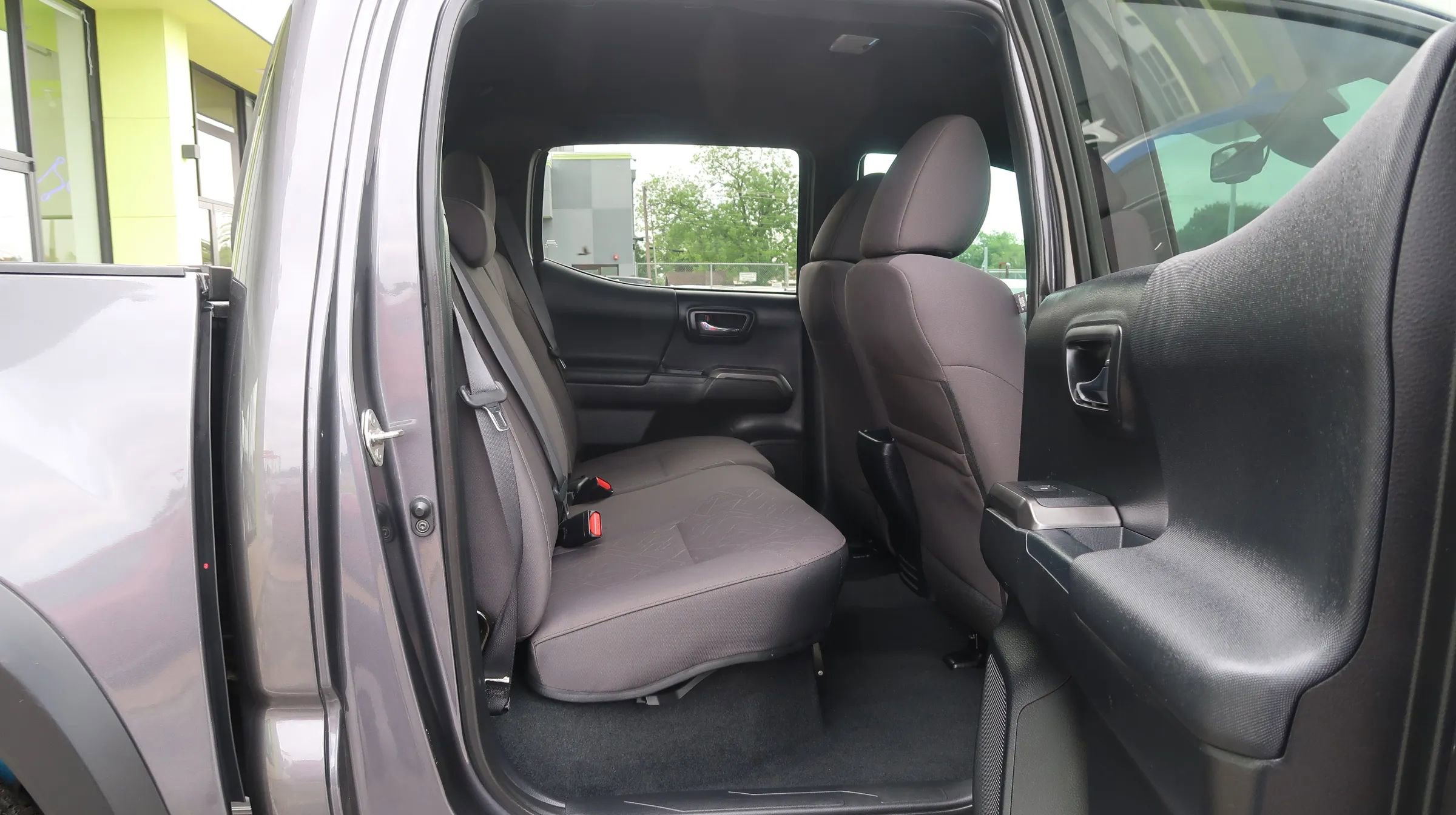 Used 2018 Toyota Tacoma TRD Off-Road AWD/4WD image 21