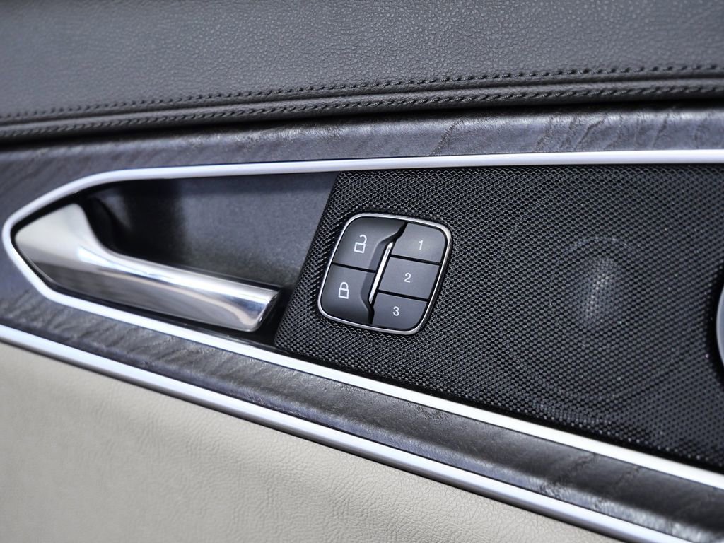 Certified 2019 Lincoln Nautilus Select image 29