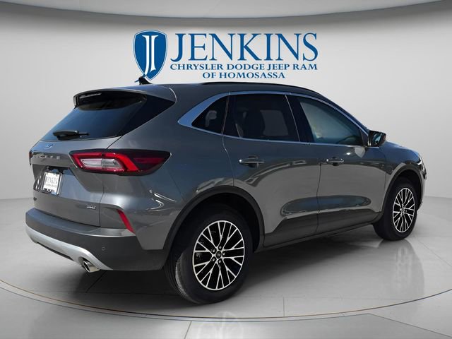 Used 2025 Ford Escape SE FWD image 4