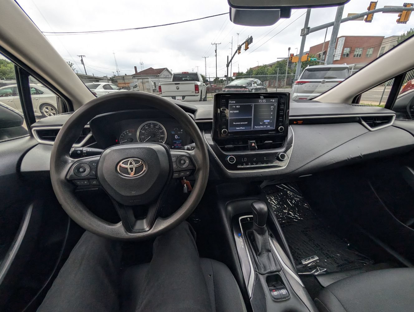 Used 2022 Toyota Corolla LE FWD image 21