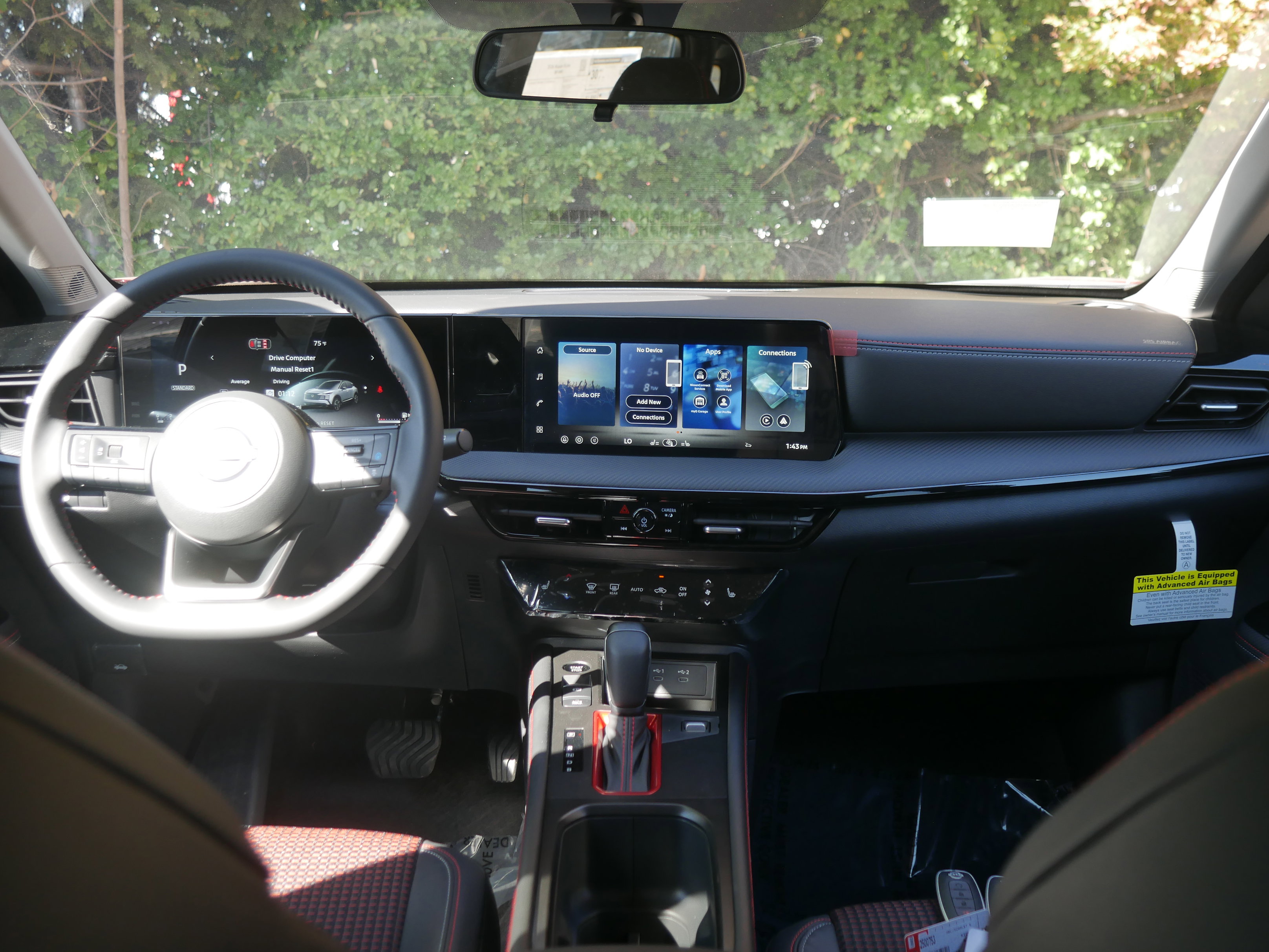 New 2026 Nissan Kicks SR w/ Cold Weather Package image 8