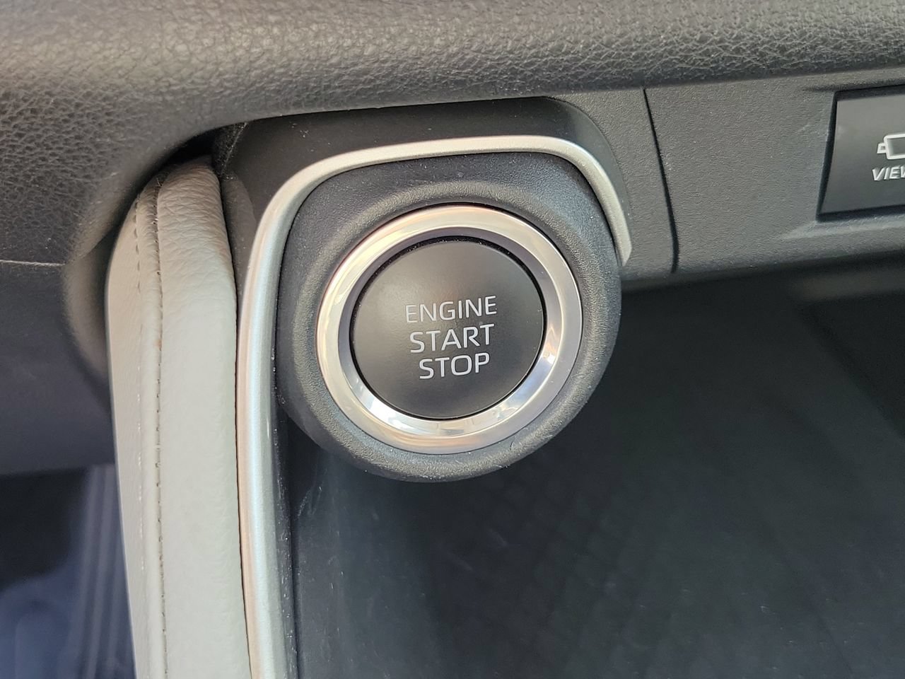 Used 2024 Toyota Grand Highlander AWD image 31
