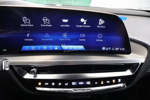 New 2026 Cadillac Lyriq Signature Luxury image 19