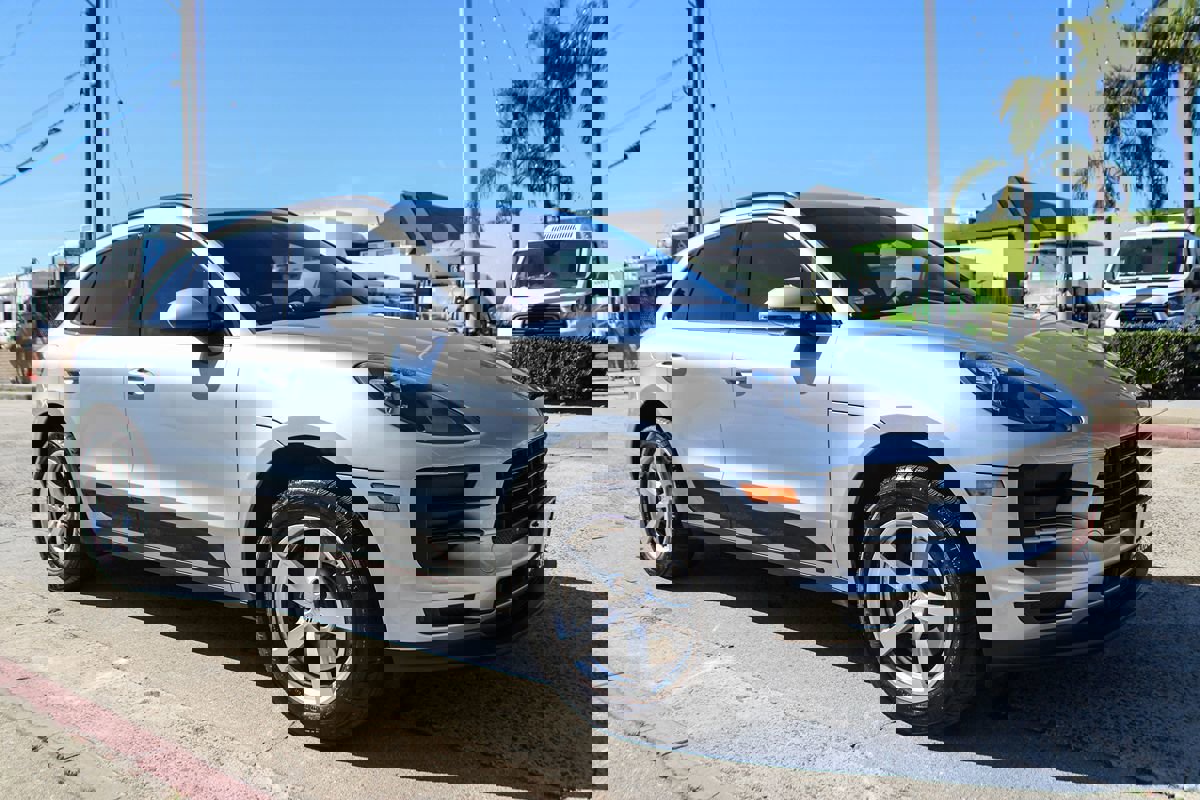 Used 2020 Porsche Macan image 8