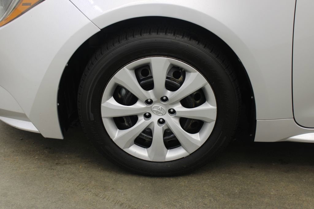 Used 2023 Toyota Corolla LE FWD image 25