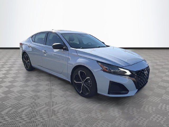Used 2023 Nissan Altima 2.5 SR w/ SR Premium Package