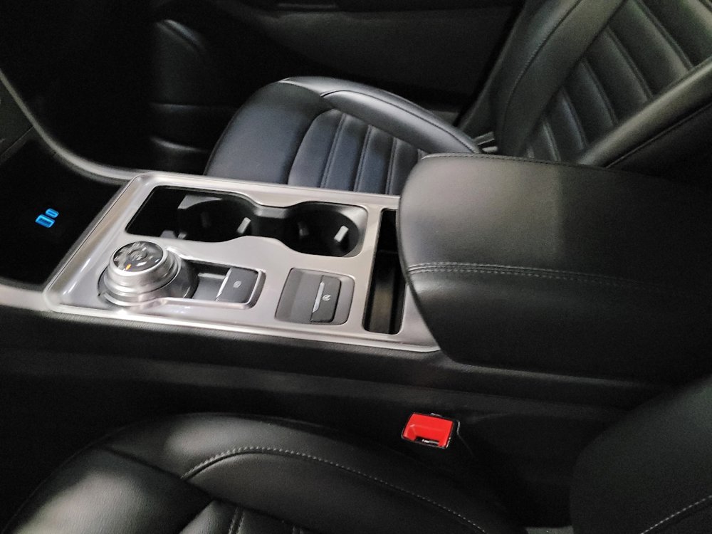 Used 2024 Ford Edge SEL image 26