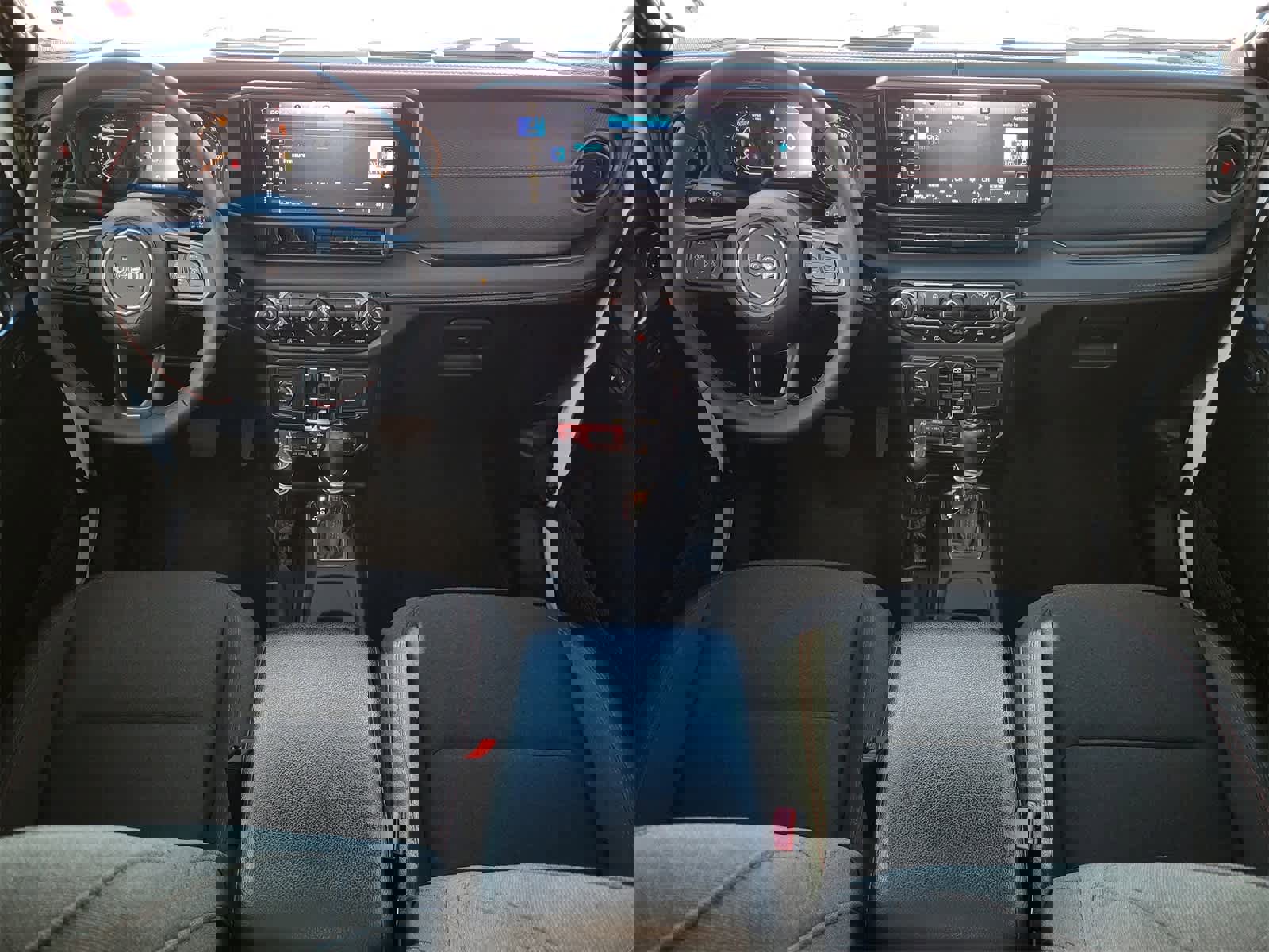 Used 2024 Jeep Wrangler Unlimited Rubicon w/ Convenience Group image 25