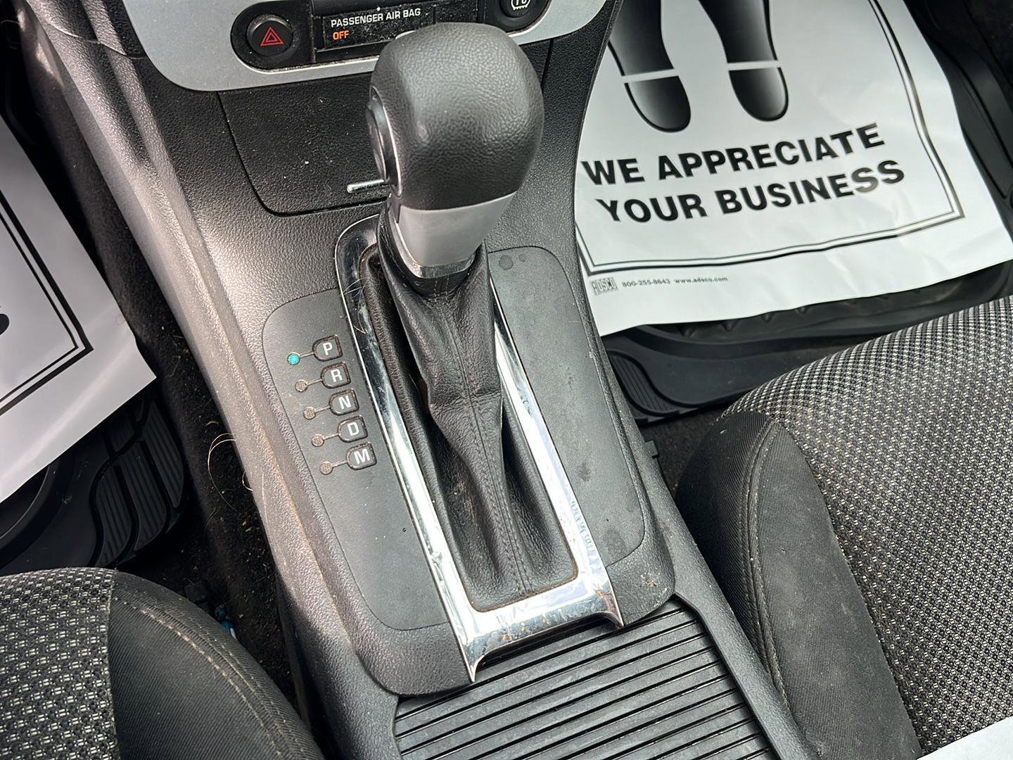 Used 2011 Chevrolet Malibu LT FWD image 16