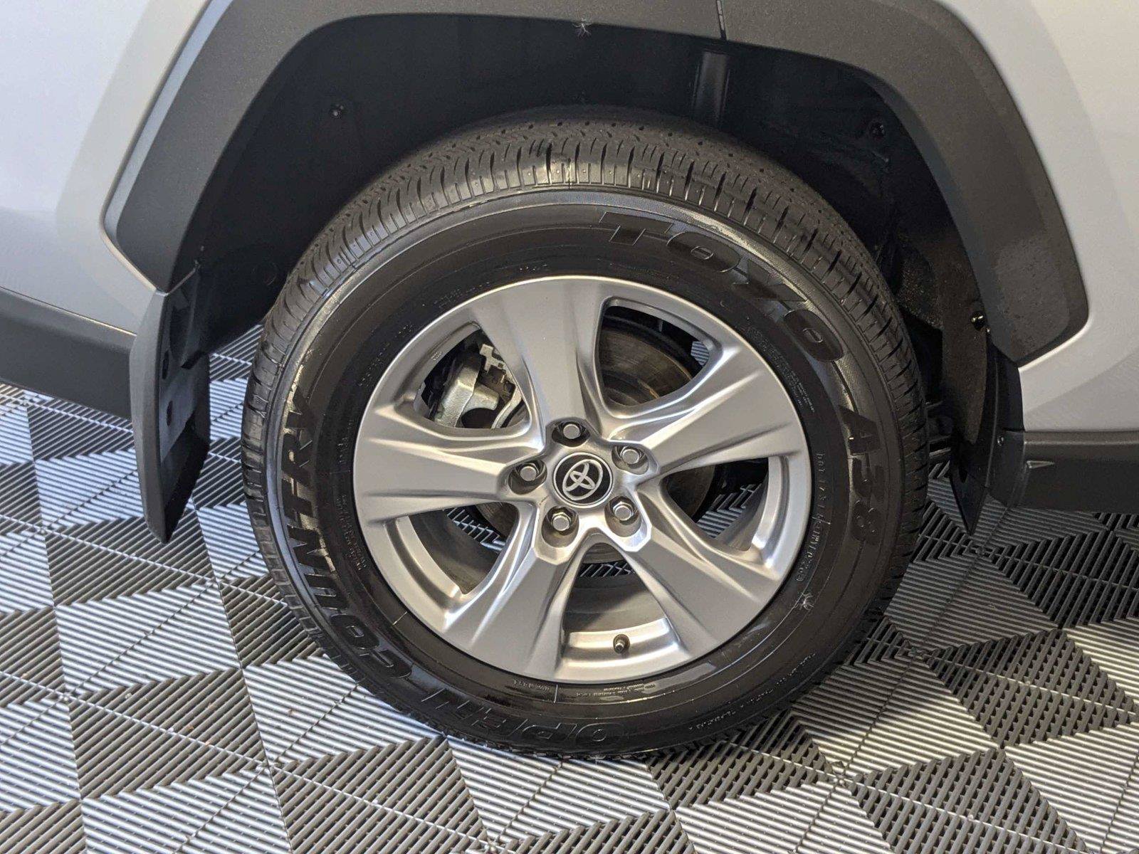 Used 2025 Toyota RAV4 XLE w/ Convenience Package FWD image 11